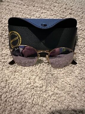 Ray-Ban Gold Frame Sunglasses with Pink Mirrored Lenses